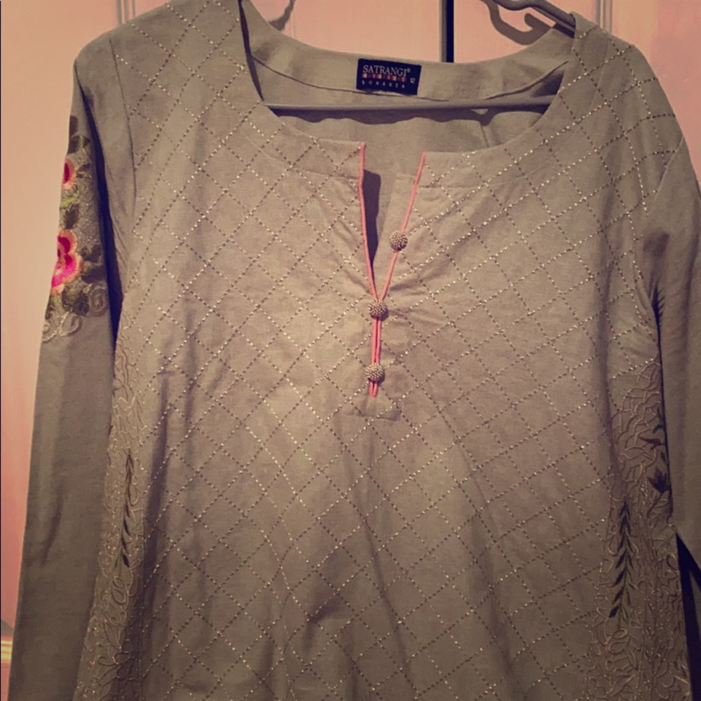 Bonanza Satrangi 2 Piece Kurti and Pant Set